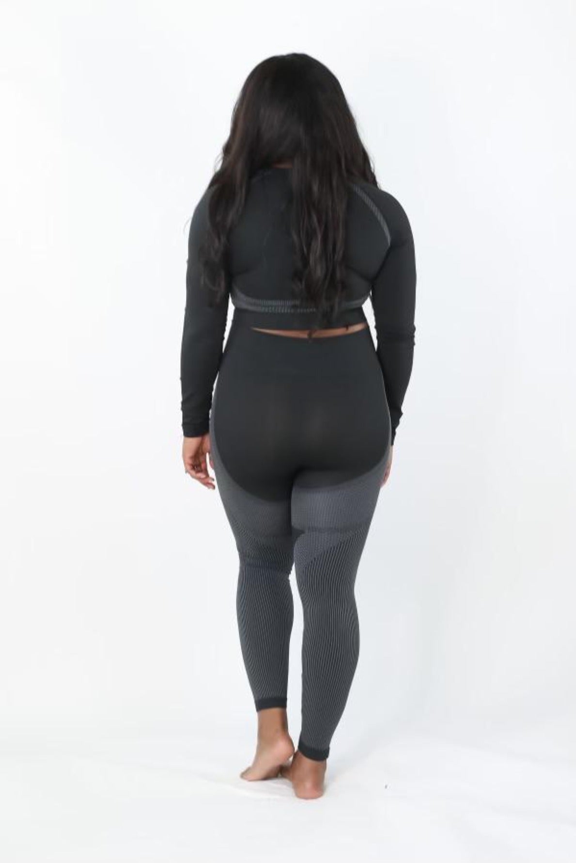 giselle-long-sleeve-seamless-set-in-black.jpg